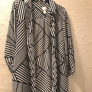 chico's black and white striped pattern shirt